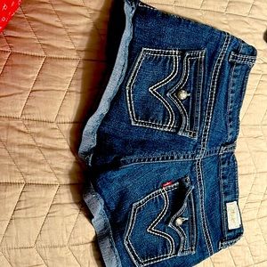 Classic blue Jean Levi shorts